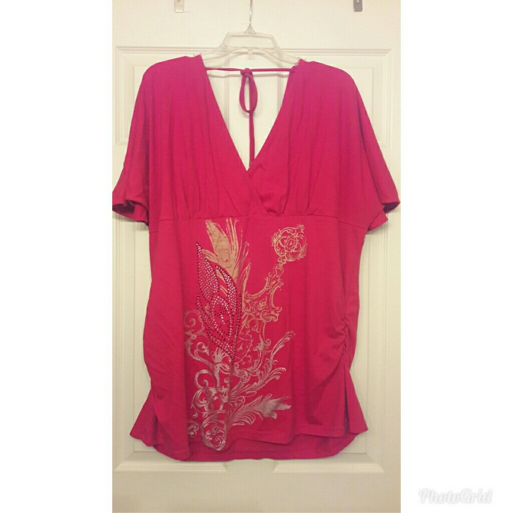 Graphic tee